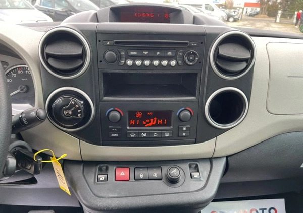 Citroen Berlingo cena 32900 przebieg: 229000, rok produkcji 2013 z Lębork małe 704